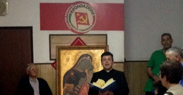 icona-madonna-nella-sede-comunista